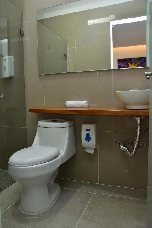 Hotel Valcon ซานตาโรซา เดกาบัล ภายนอก รูปภาพ